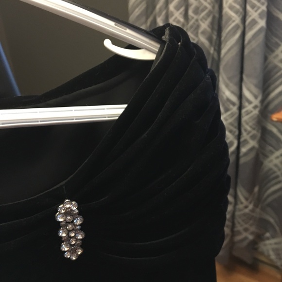 VELVET ANYONE - Picture 4 of 5